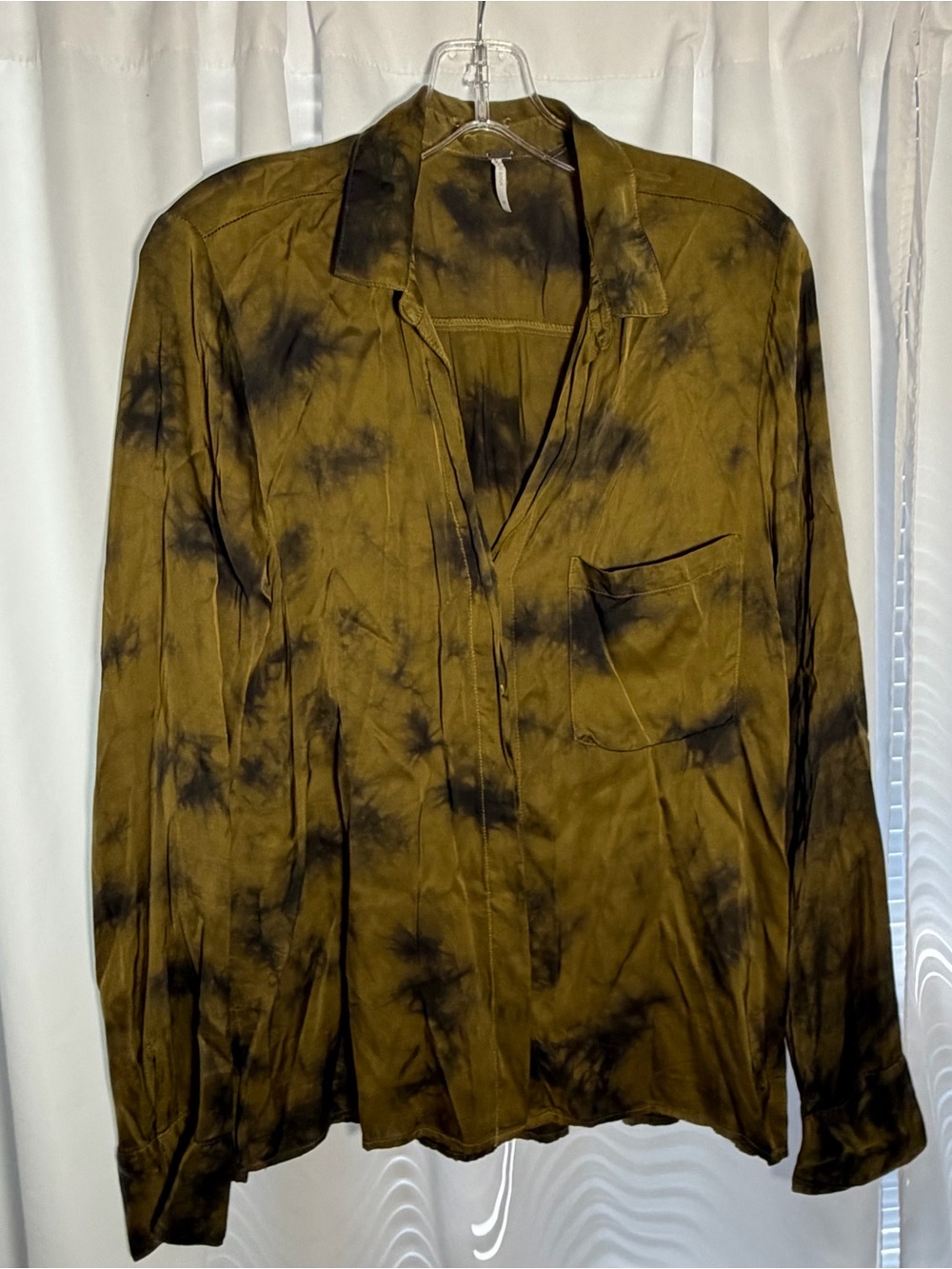 YFB-YOUNG FABULOUS & BROKE Olive Green & Black Tie-Dye Shirt size M